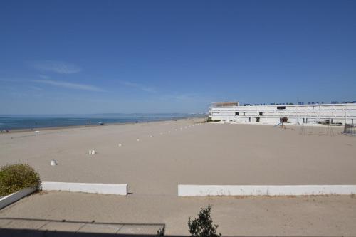 Appartement LA RESIDENCE de LA MER 1179 boulevard du Dr Jean Bastide Le Grau-du-Roi