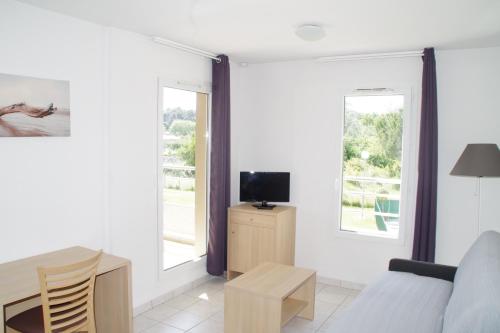 Appart'hôtel La Résidence Des Oliviers 650 Chemin De Bourdilhan Bagnols-sur-Cèze