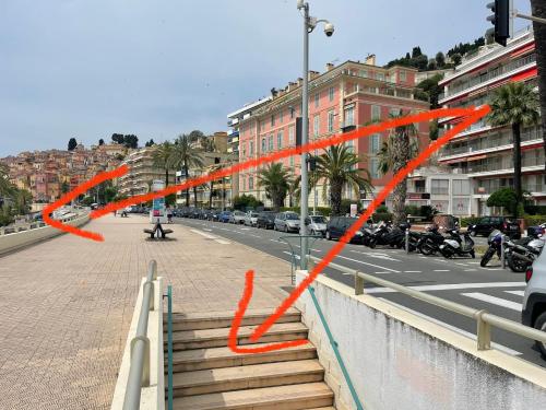 Appartement La Room: seaside apartment + terrace + parking 13 Porte de France Menton