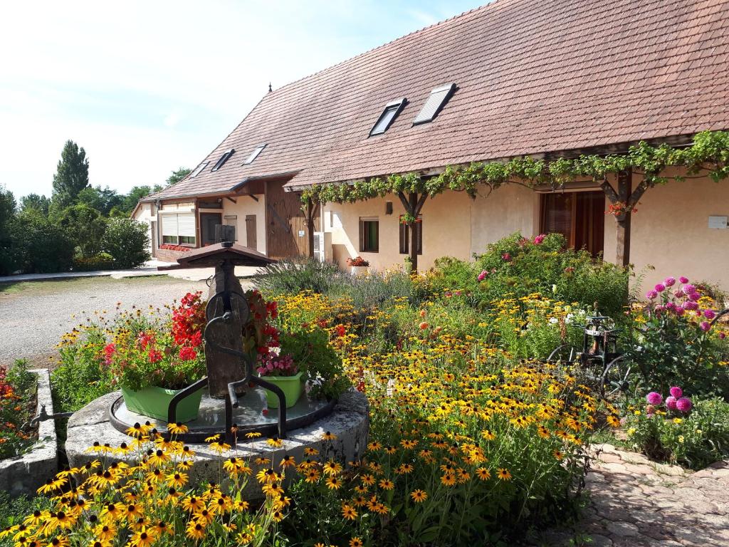 Maison de vacances La Sénonaise Le Bourg, 71330 Sens sur Seille