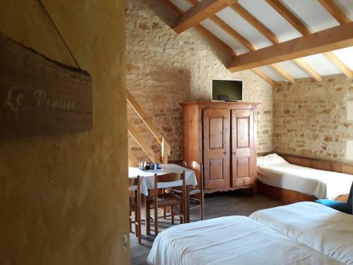 B&B / Chambre d'hôtes La SERPAUDERIE 1, hameau de la Serpauderie Saint-André-de-Lidon