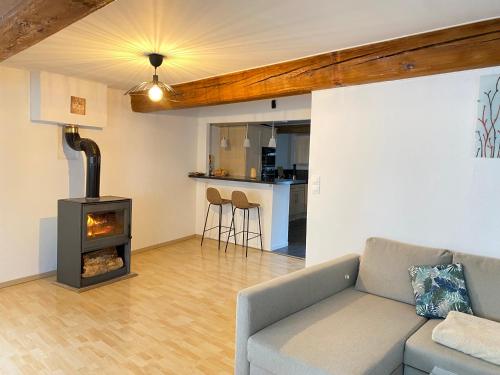 Séjour chez l'habitant La SPACIEUSE- Chambre privée-Cosy-Climatisée 57 Rue de l'Église Genilac