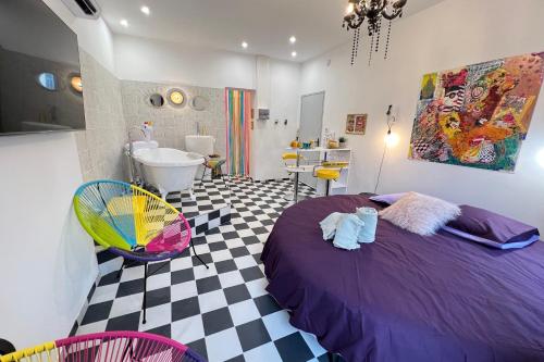 Appartement La Suite PopArt - BaignoireLit Rond 68 Rue Terrusse Marseille