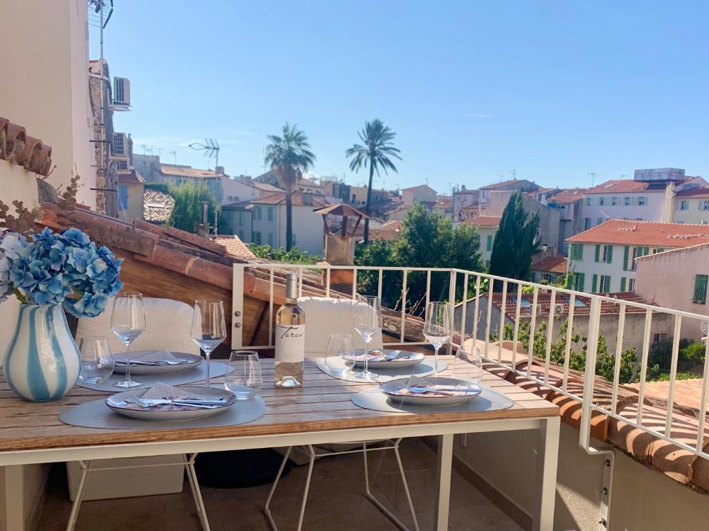 Appartement LA TAULISSA Rue Guillaumont 11, 06600 Antibes