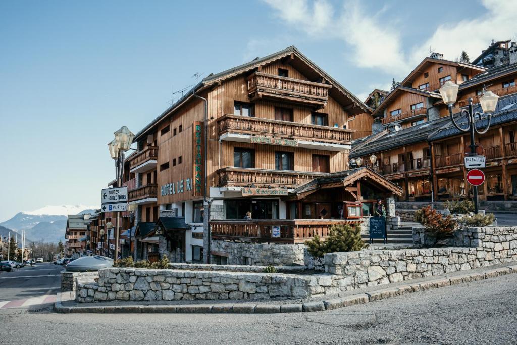 Hôtel La Taverne Route du Centre, 73550 Méribel