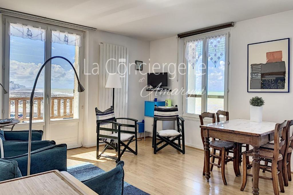 Appartement La terrasse idéale 2 rue de Saint-Valéry Appartement 1er étage, 80460 Ault