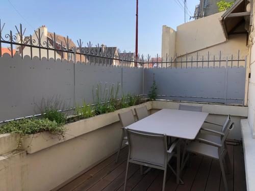 Appartement la terrasse wimereusienne la terrasse wimereusienne 126 Rue Carnot Wimereux