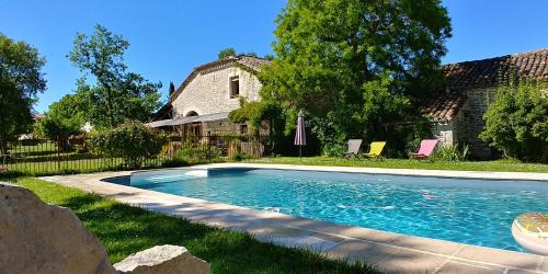 La Vayssade - Grand Gîte de charme - 14 pers - Piscine & Jacuzzi Lalbenque france