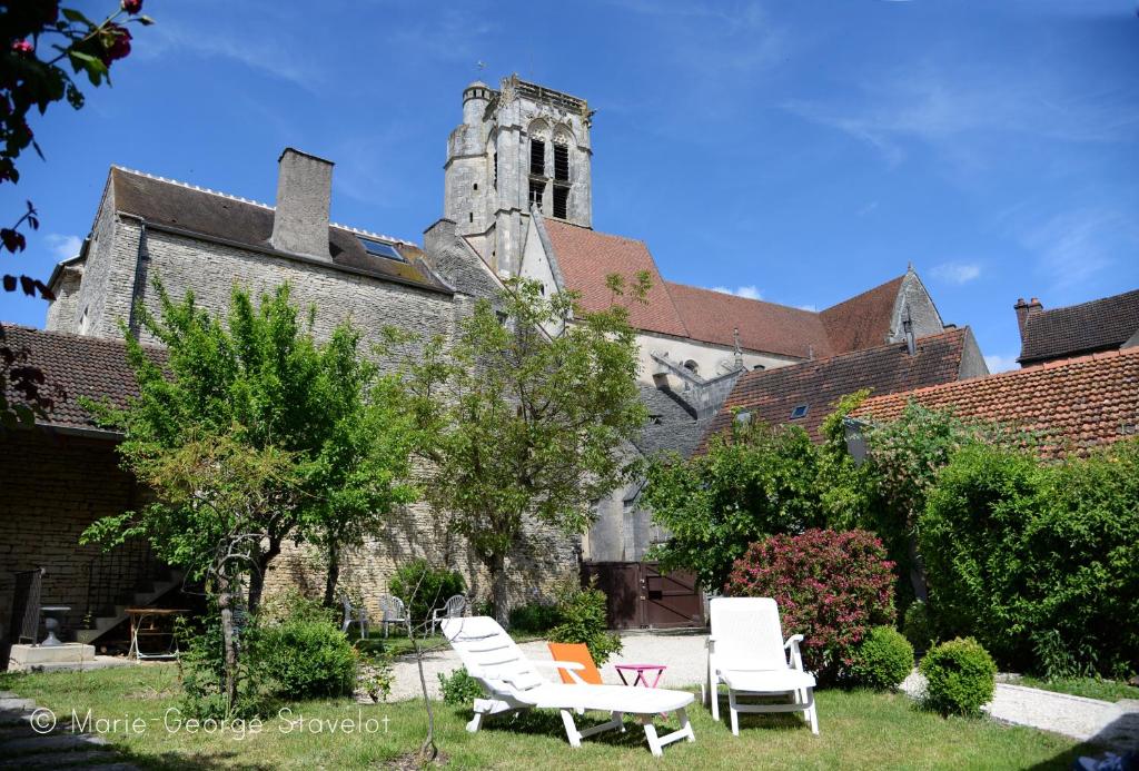 Maison de vacances La Victoire de Noyers 4, place de l'église, 89310 Noyers-sur-Serein