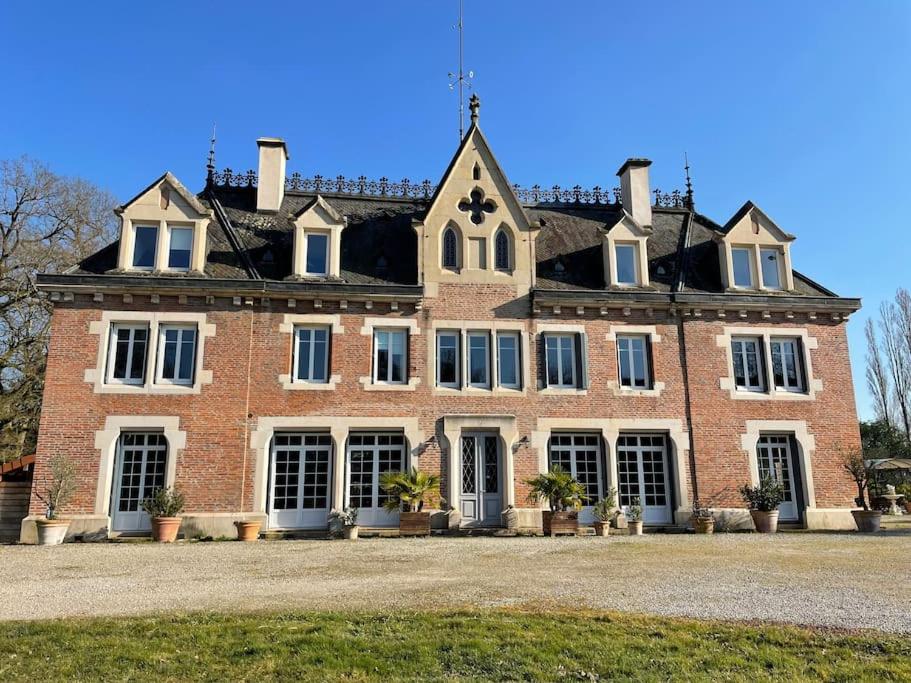 Villa La vie de château en Bourgogne 27pers 59 Route de Chalon, 71310 Mervans