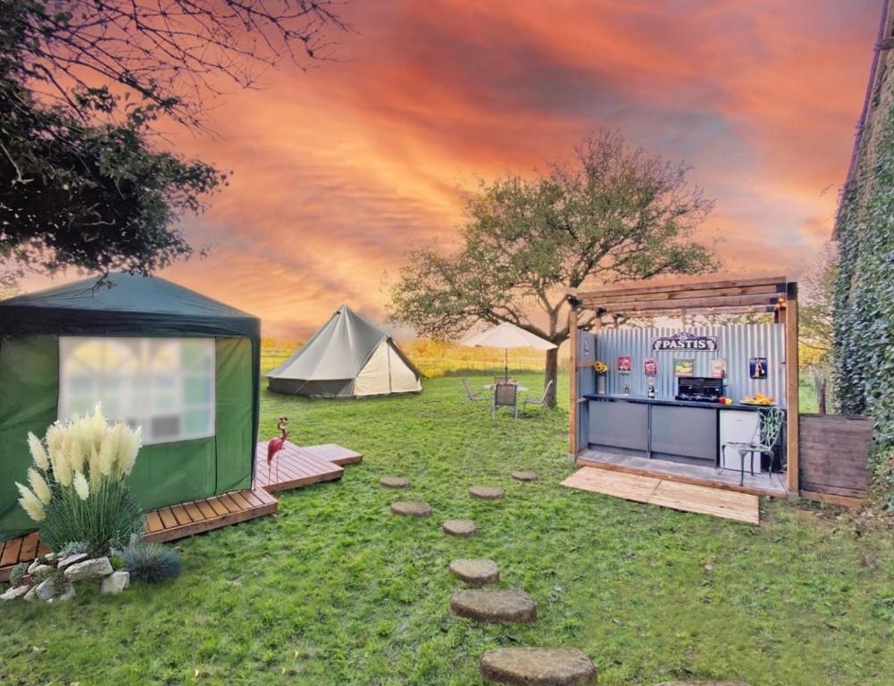 Tente de luxe La Vie En Rose Glamping 6 La Brossette, 53120 Colombiers-du-Plessis