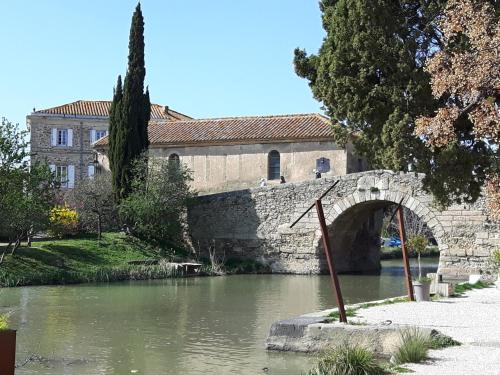 B&B / Chambre d'hôtes La Vigne Des Heures Claires 335 chemin des hortes Saint-Nazaire-dʼAude