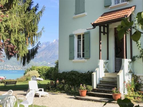 Maison de vacances La Villa Jeannot du port des Choseaux, 243 Sévrier