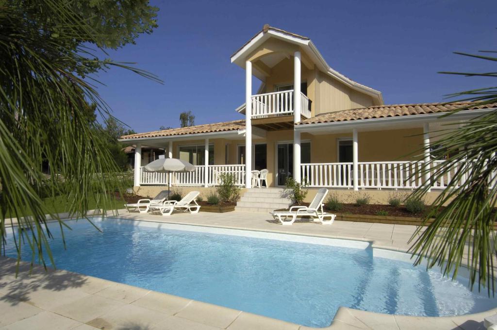 Villas Lagrange Vacances - Eden Parc Golf 15 avenue de l'Europe, 33680 Lacanau-Océan