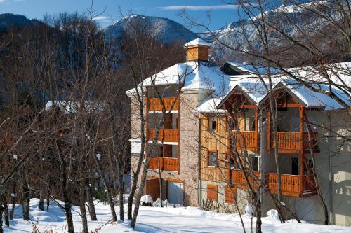 Appart'hôtel Lagrange Vacances Les Chalets d’Ax Quartier De Castel Maou - Chemin d'Aouredou -, Route d'Andorre RN 20 Ax-les-Thermes