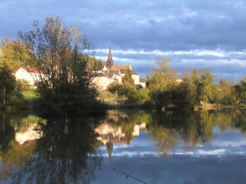 Appartements Lake House France L'Etang de la Planche Beaumont-Pied-de-Boeuf