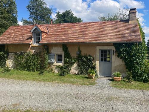 Lake View Cottage close to Le Mans 24H circuit Louplande france