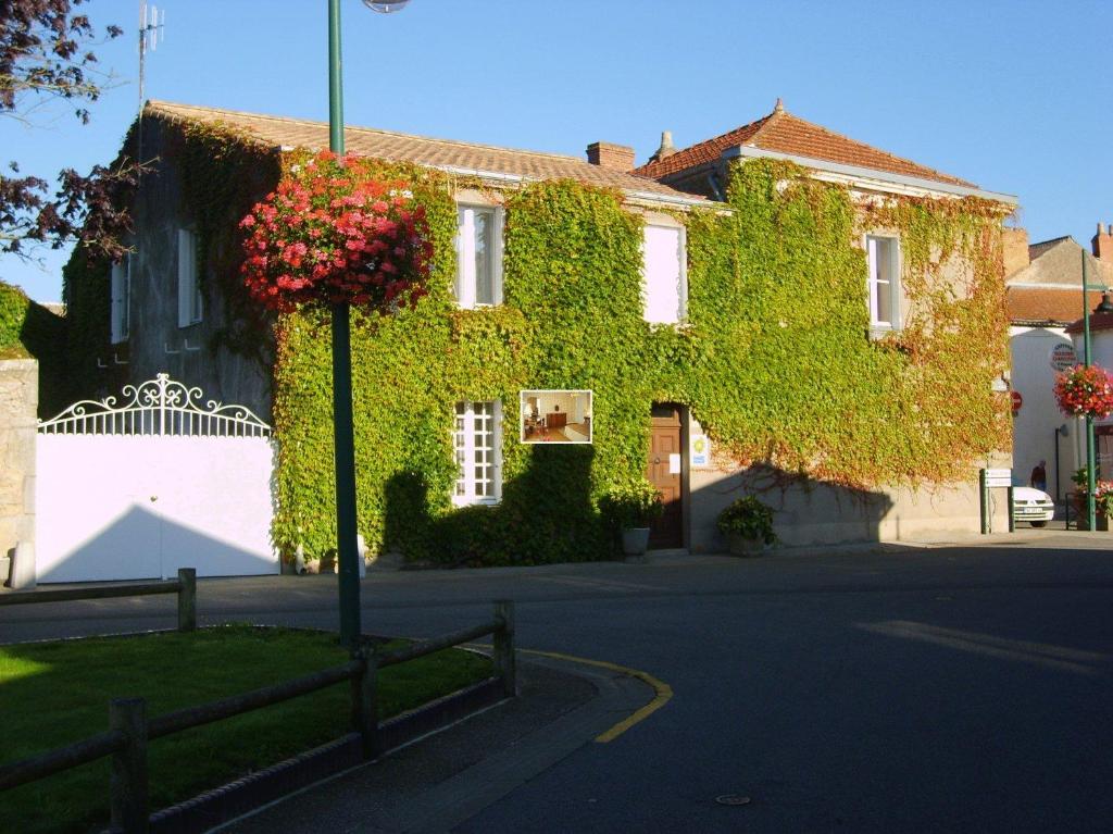 B&B / Chambre d'hôtes Lalobema 1 Rue de la Bourrie, 44270 Machecoul