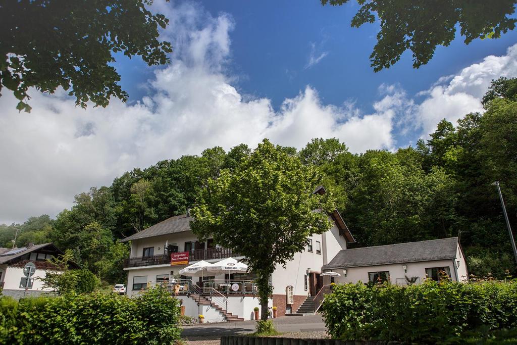 Hôtel Landgasthaus Zum Kreuzberg Mühlenweg 1, 54552 Schönbach