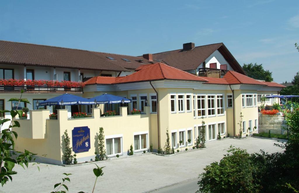 Hôtel Landgasthof Apfelbeck Hochgarten 2, 94437 Mamming
