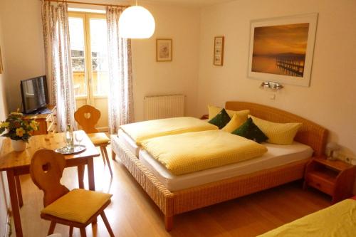 B&B / Chambre d'hôtes Landgasthof Berg Schmiedberg 2 Eurasburg