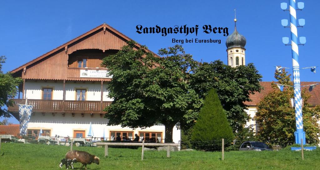 B&B / Chambre d'hôtes Landgasthof Berg Schmiedberg 2, 82547 Eurasburg