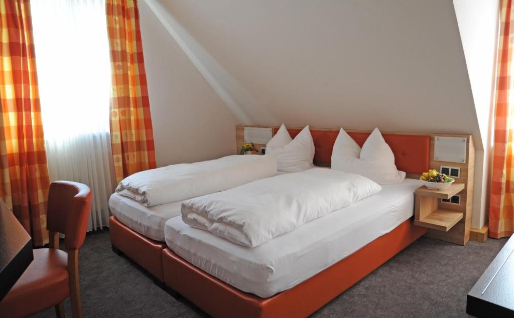 Hôtel Landgasthof Zum Schwarzen Adler Ulsenheim 97, 91478 Markt Nordheim