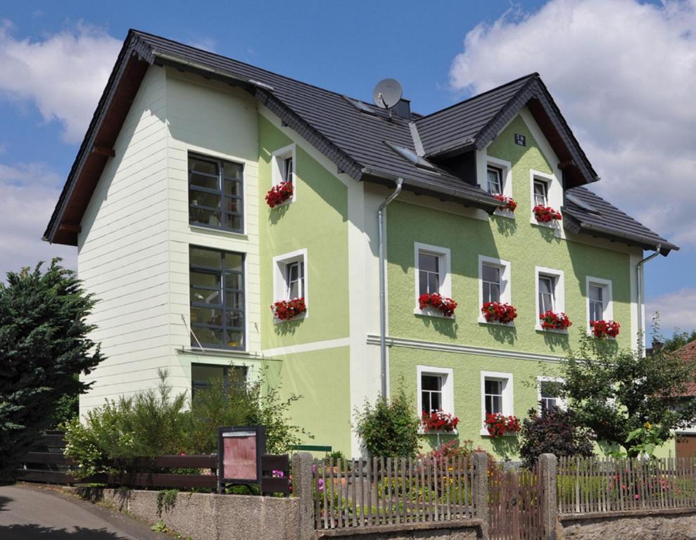 Appartement Landhaus Bruckner 18 Markgrafenstraße, 95680 Bad Alexandersbad