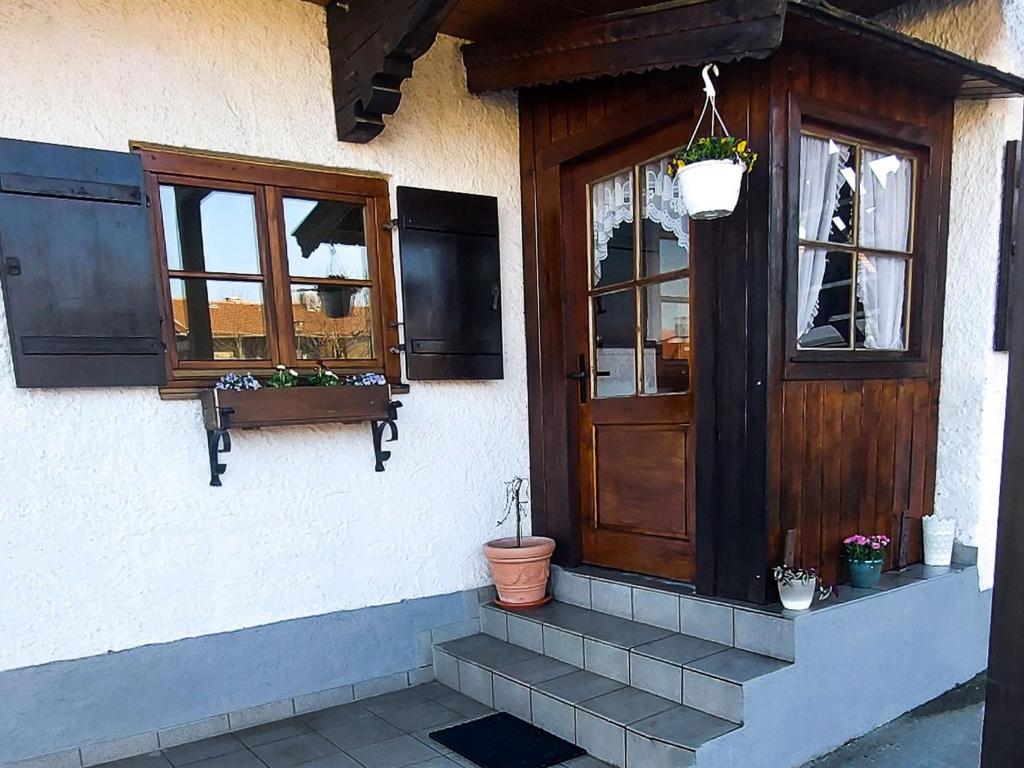 Appartement Landhaus GLÜCKSmoment Grassauer Str. 16, 83224 Rottau