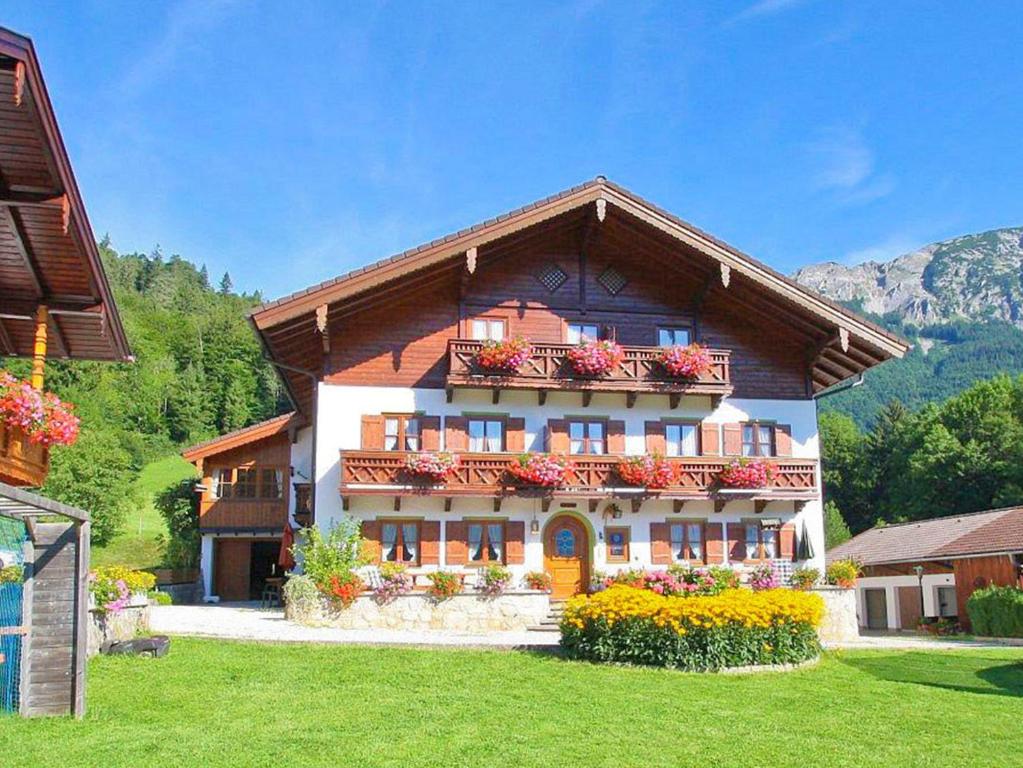 Appartements Landhaus Heisenbauer Bruckthal 14, 83435 Bad Reichenhall