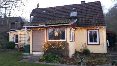 Landhaus mit Kamin, Wlan und TV nähe See/zentral Plön allemagne