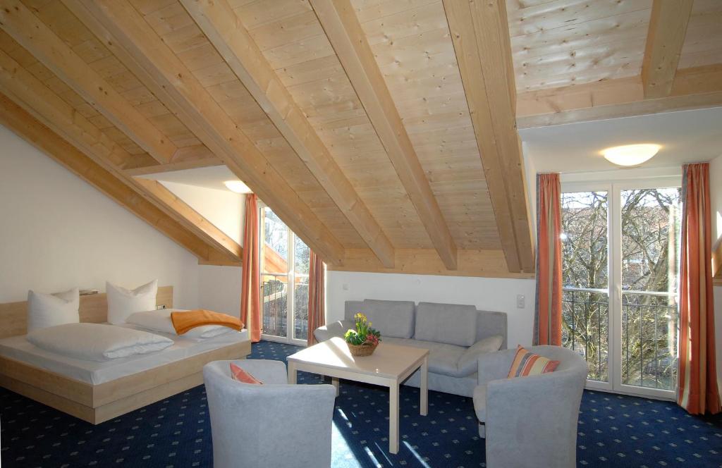 Hôtel Landhaus Sixtmühle Münchener Straße 17, 82024 Taufkirchen