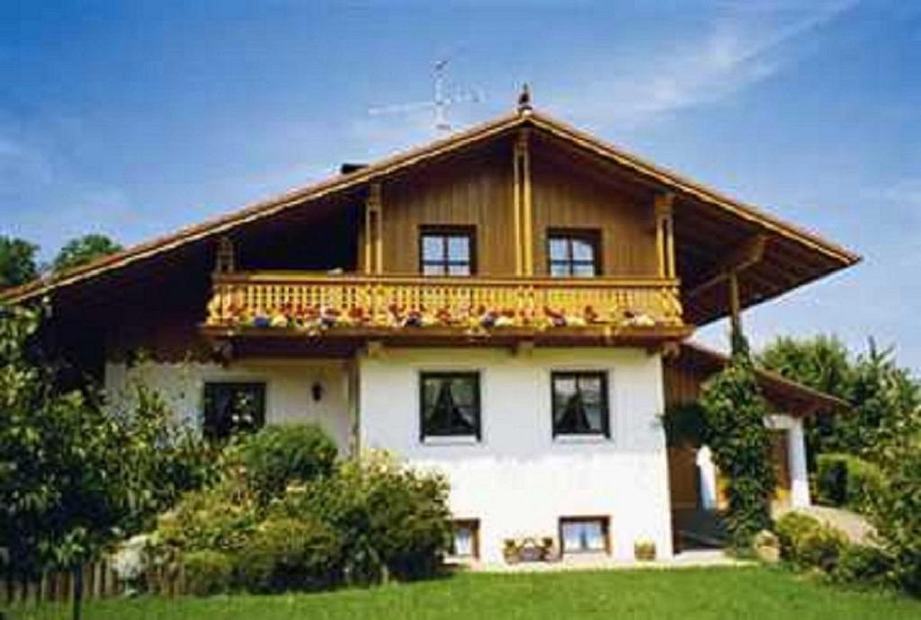 Appartement Landhaus Surner Landstraße 13a, 84371 Triftern