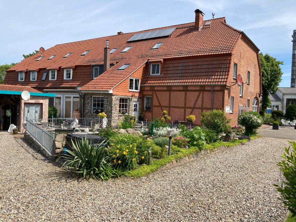 Appartement Landhausidyll Ferienwohnung 41 Dorfstraße, 23948 Grundshagen
