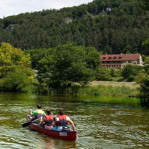 Hôtel Landhotel zum Raben Schloßleite 1 Kipfenberg