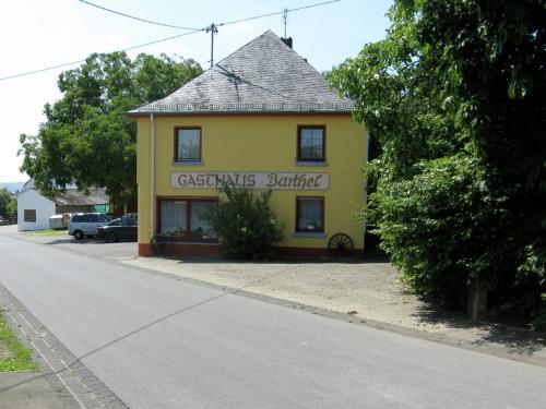 Maison de vacances Large group house beautifully located in the Eifel  Ammeldingen