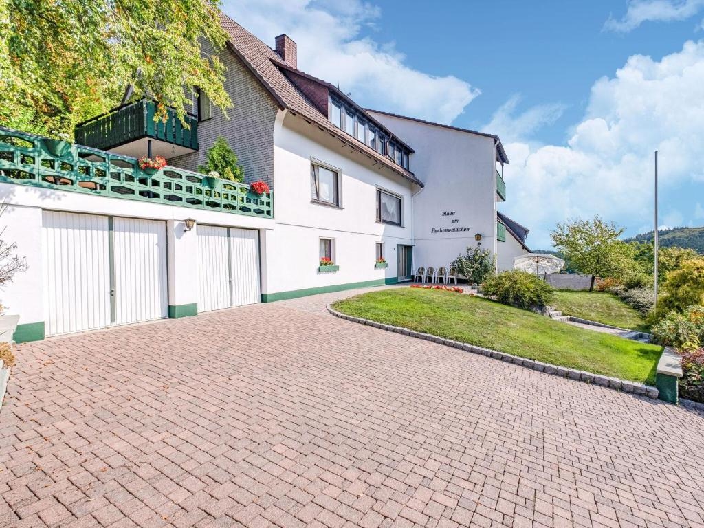 Appartement Large holiday apartment near Willingen with private garden and terrace , 59964 Medebach