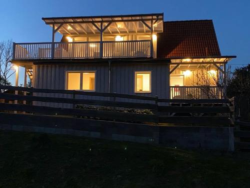 Large, modern and comfortable holiday home in the Harz Mountains with garden and roof terrace Güntersberge allemagne