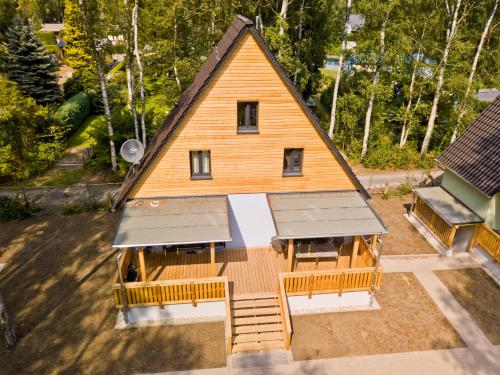 Maisons de vacances lauch3 - Ferienhäuser am See Lauchstraße Staupitz