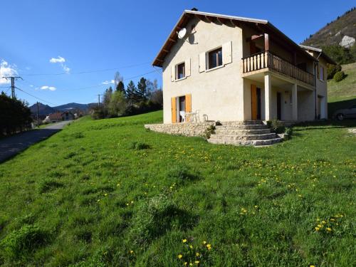 Lavish Apartment in Lus la Croix Haute with Mountain View Lus-la-Croix-Haute france