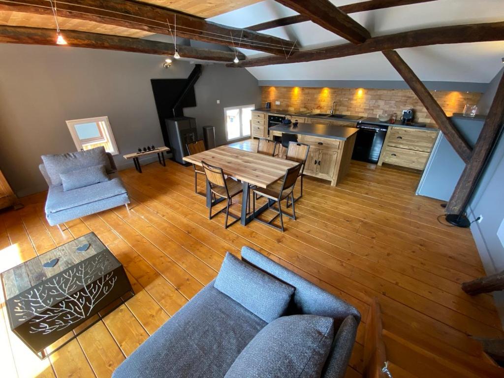 Appartement Le 1689 : Duplex de 130 m2 dans hameau de montagne 22 hameau de Fontchristiane, 05100 Briançon