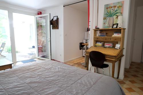 B&B / Chambre d'hôtes Le 3 Rue Grande 3, Rue Grande Moret-sur-Loing