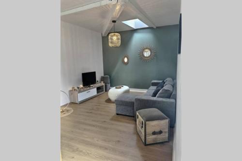 Appartement LE BEAU LIEU # Hyper centre # Proche des Quais 2ème étage (dernier) 18 Rue de Lusignan Cognac