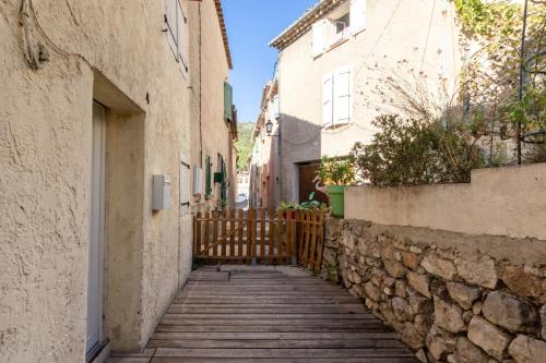 Appartement Le Beaumier 4bis rue de l'Horloge Cuges-les-Pins