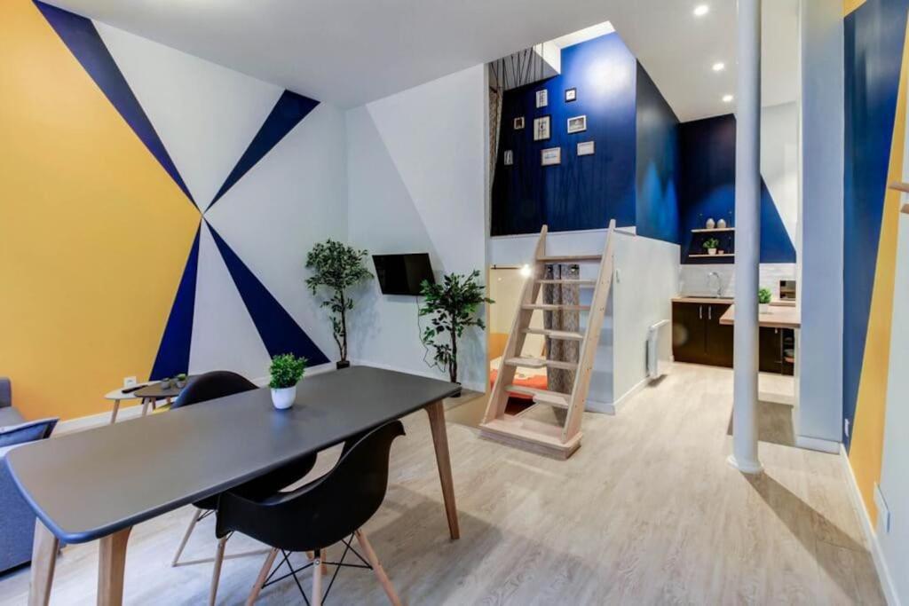 Appartement LE BERLIER 60m2 + COUR PRIVÉE - CENTRE HISTORIQUE 47 bis Rue Berlier, 21000 Dijon