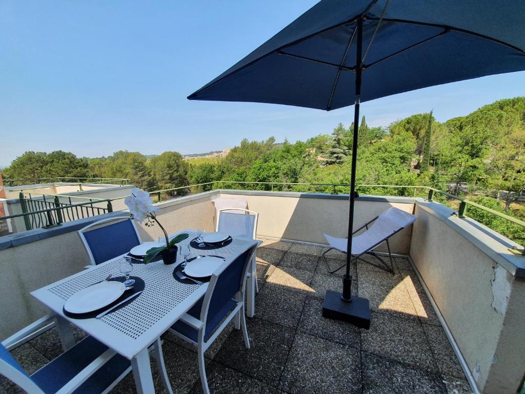 Appartement Le Blanc-Martel - Piscine, Climatisation & Parking 11 Avenue des Thermes, 04800 Gréoux-les-Bains