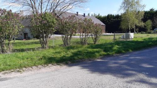 Maison de vacances Le Bois du Gart lieu dit le Carbonnet Bossus-lès-Rumigny