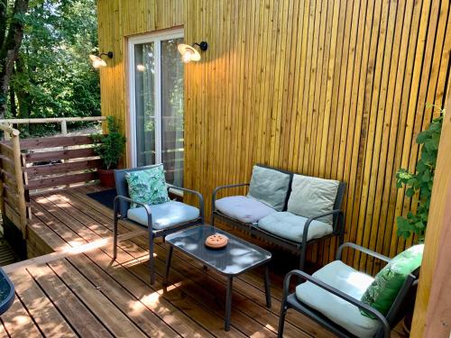 Maison de vacances Le bon cottage Bungalow cocooning Wooden deck lieu dit simon \ Cénac-et-Saint-Julien
