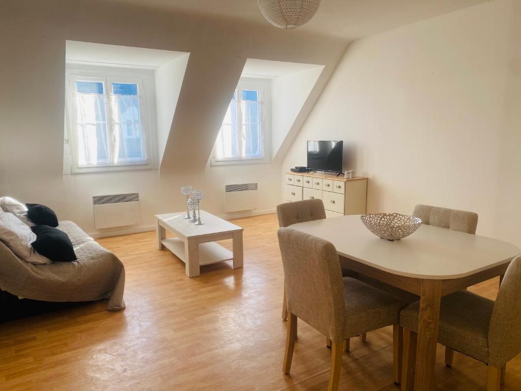 Appartement Le Boudoir Rue de la Constitution, 50300 Avranches