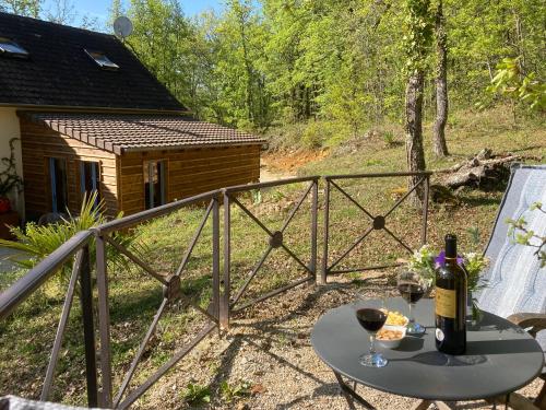 B&B / Chambre d'hôtes le bout du Bout Pech de l'Abeille Les Arques